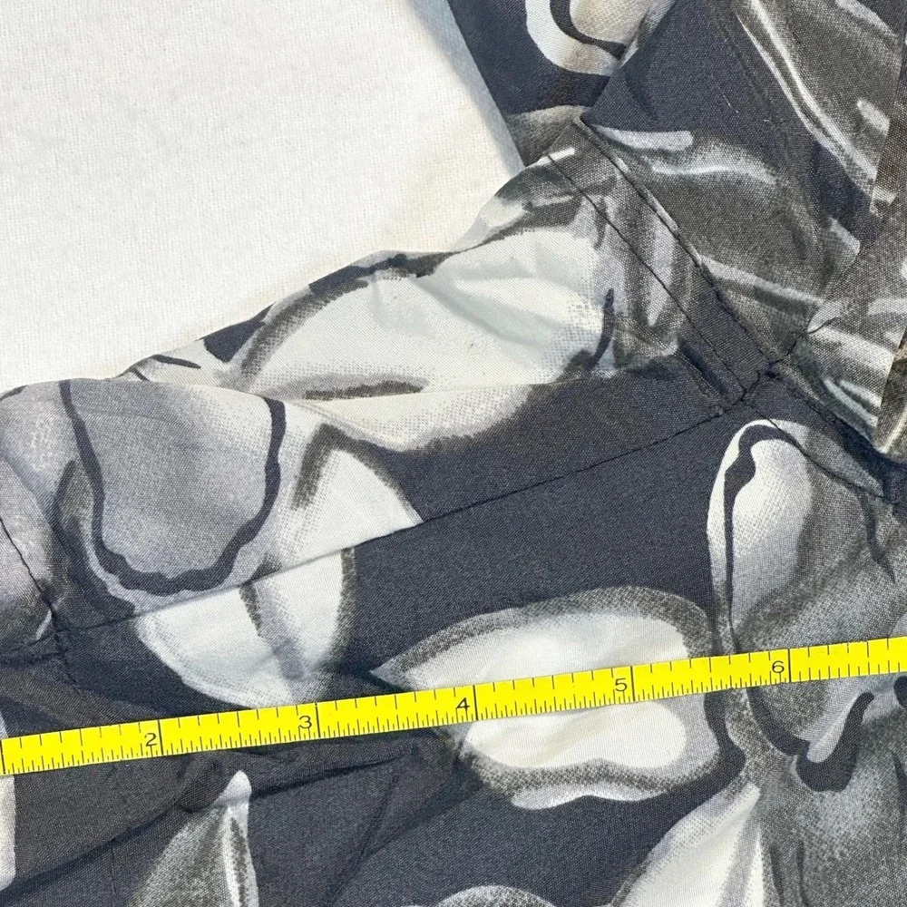 Vintage 90s 00s Triangle Men's‎ Black Floral Swim Trunks Size M Surfcore